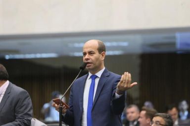 Especialistas debatem diagnóstico e direitos dos autistas
