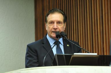 Ademir Bier: da paixão pelo futebol à vitoriosa carreira política