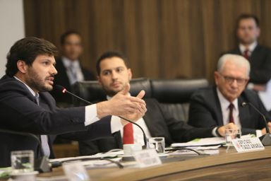 Deputado Tiago Amaral apresenta proposta que cria a licença qualificação para servidores