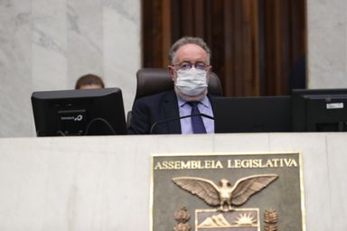 Deputado Turini quer isenção na renovação de CNH para pessoas acima de 60 anos