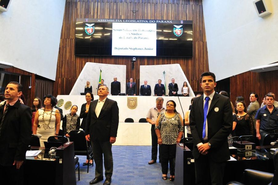  Sessão Solene em Homenagem aos Síndicos do Estado do Paraná