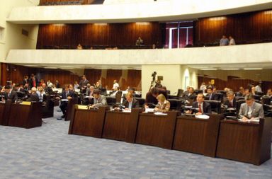 Deputados aprovam novas taxas do Detran, criação de cargos no TJ e Fundo de Segurança