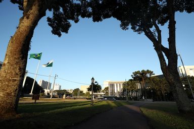 Começa a tramitar projeto que regulamenta contribuições previdenciárias de servidores militares do Estado