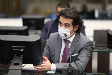 Requerimento solicita medidas para reduzir ou suspender tarifas de água e energia elétrica de bares e restaurantes