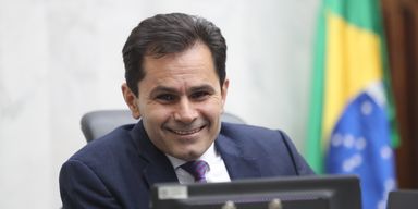 Deputado Marcio Pacheco (Republicanos) comemora aprovação do Dia Estadual das APAEs na Assembleia Legislativa