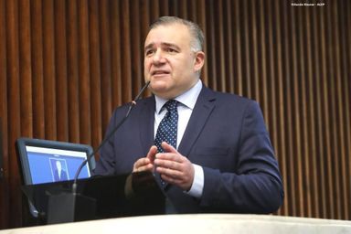 Projeto de lei institui o “Novembrinho Azul” para a prevenção da saúde de meninos