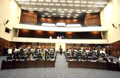 Veto a projeto que institui programa de incentivo à cultura teve a votação adiada