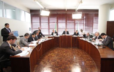 CCJ aprova projetos do Judiciário e proposta do Executivo que altera Lei do ICMS