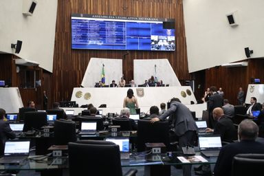 Aprovado projeto para reforçar proteção aos idosos contra fraudes e abusos bancários