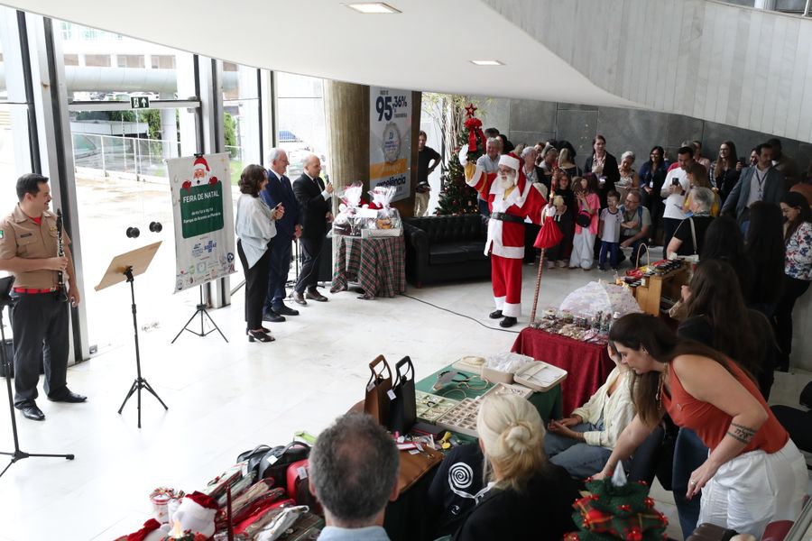 feira natal 01122025