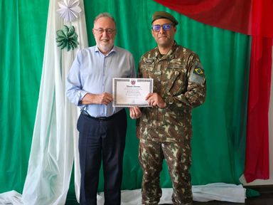 Deputado Tercilio Turini (MDB) homenageia Tiro de Guerra pelos 80 anos de serviços a Londrina