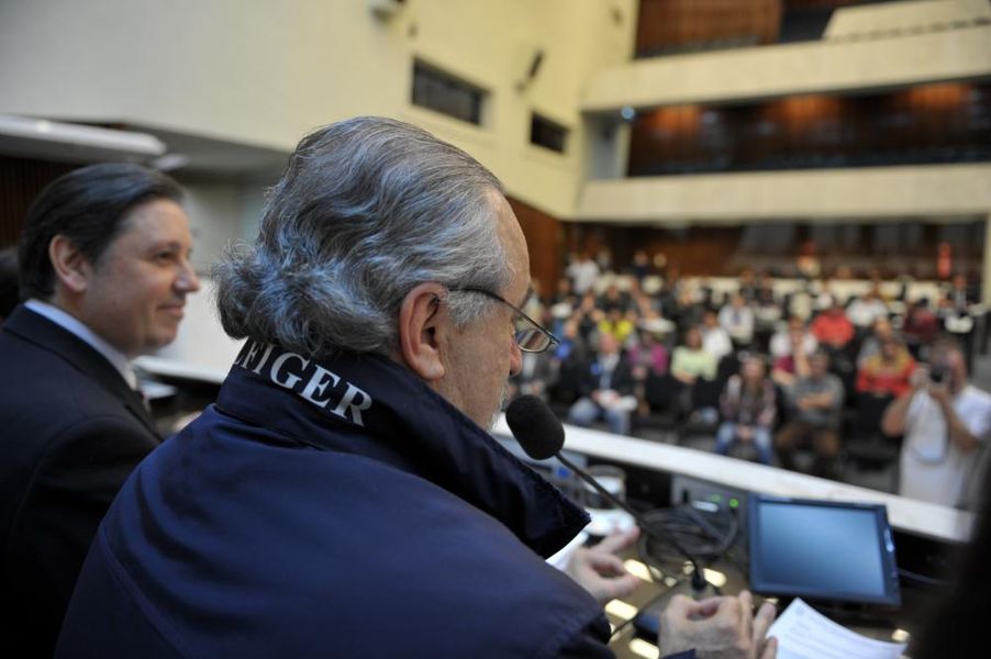 Deputado Rasca Rodrigues comanda audiência pública que discute elaboração de Planos Cicloviários para cidades no Paraná.