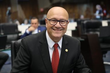 Presidente da Comissão de Orçamento comunica que emendas à LDO devem ser apresentadas até o dia 26 de maio