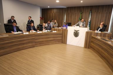 Projeto que regulamenta comercialização de animais avança na Assembleia