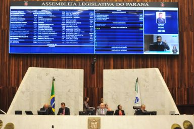 Programa de intercâmbio para estudantes da rede estadual é aprovado em 2º turno