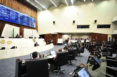 Projetos que fortalecem festa regional e evento religioso são aprovados na Assembleia