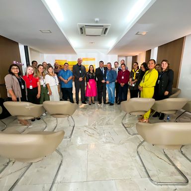 Bancada Evangélica realiza culto pela paz nas escolas