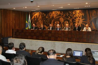 Prefeitos da Região Metropolitana de Curitiba debatem novos desafios da administração pública