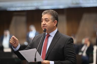 Projeto que institui a campanha "Idosos Contra as Drogas" avança na CCJ
