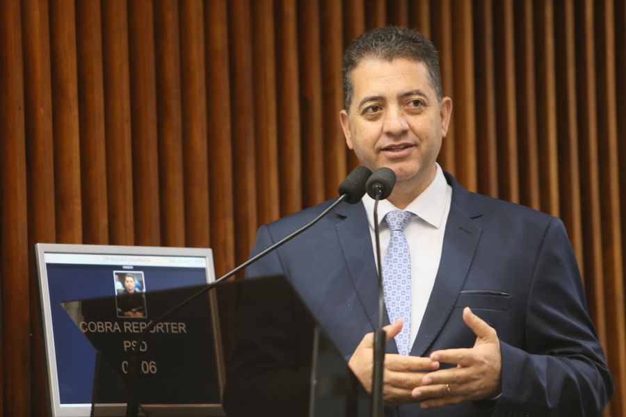 dep cobra repórter