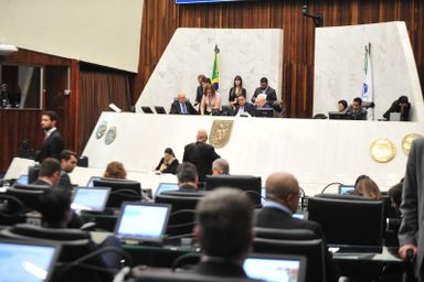 Segue para sanção projeto que cria programa de intercâmbio para estudantes da rede estadual