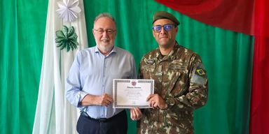 Deputado Tercilio Turini (MDB) homenageia Tiro de Guerra pelos 80 anos de serviços a Londrina