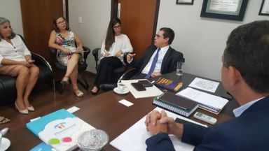 Criai debate situação de crianças que sonham com a adoção