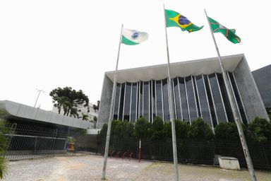 Discussões sobre direitos sociais e gestão pública, além de homenagens, marcam a agenda da Assembleia na próxima semana