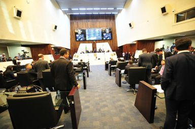 Segue para sanção do Poder Executivo projeto que regulamenta avisos de cobrança das operadoras de TV
