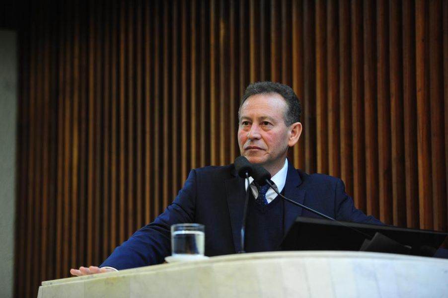 Professor Lemos
