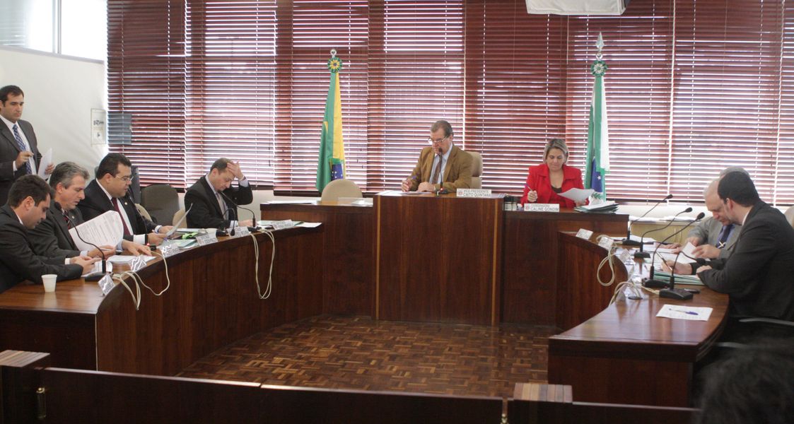 CCJ reunião
