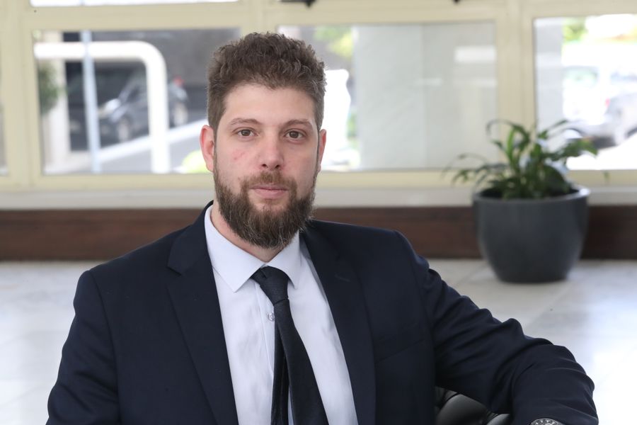 cesar mello perfil novos deputadfos