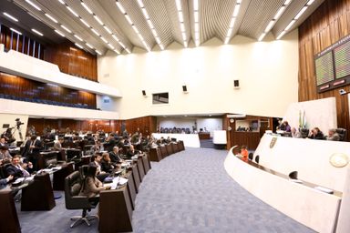 Assembleia aprova projetos para assegurar direitos aos consumidores