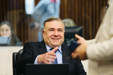 Deputado Ney Leprevost (União) faz emendas ao orçamento para ajudar Apaes e outras entidades sociais