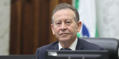 Deputado Professor Lemos (PT) celebra aprovação do novo piso nacional do magistério e cobra cumprimento da lei no Paraná