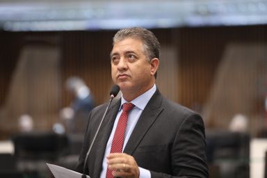 Deputado Cobra Repórter (PSD) destaca aprovação de projeto que institui a semana de prevenção contra a violência e promoção de segurança nas escolas