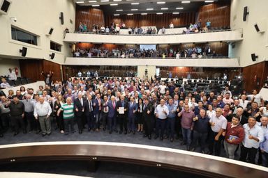 Deputados e prefeitos repudiam propostas que querem acabar com mais de 100 cidades do Estado