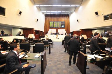 Deputados aprovam sete projetos de lei na sessão plenária desta quarta-feira (26)