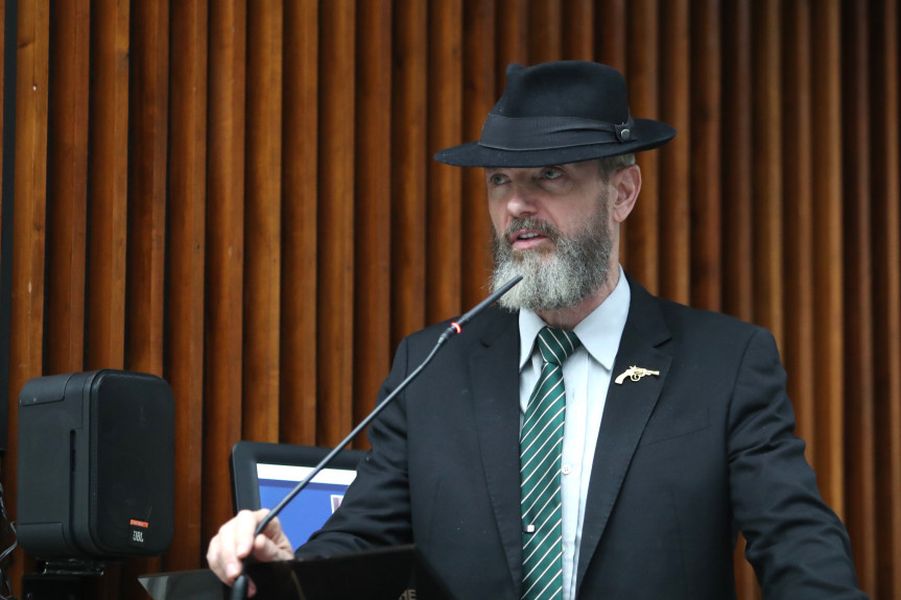 tito homenagem