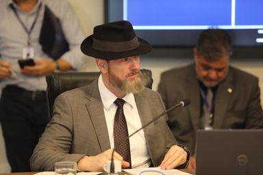 Proposta apresentada na Assembleia prevê diretrizes para tratamento da obesidade no Paraná