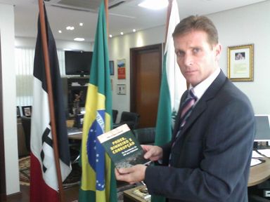 Fabio Camargo lança livro sobre os bastidores da CPI das Falências