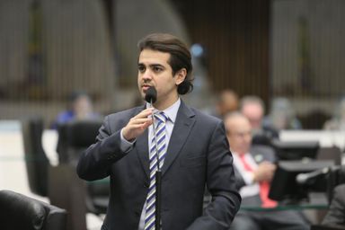 Projeto proíbe o aumento do pedágio quando houver atraso nas obras
