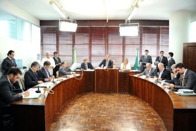 CCJ aprova criação do Conselho Parlamentar pela Cultura da Paz
