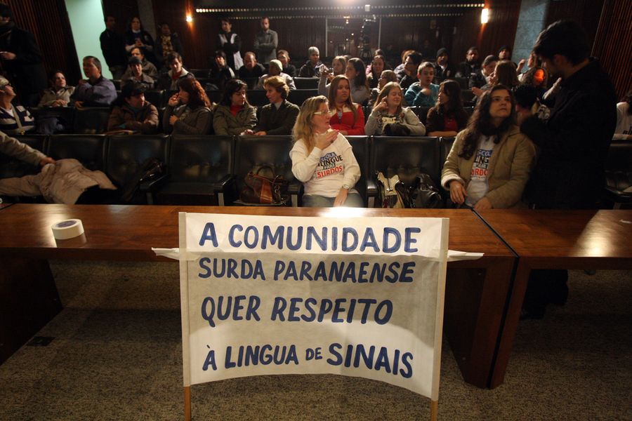 Evento escola bilíngues para surdos
