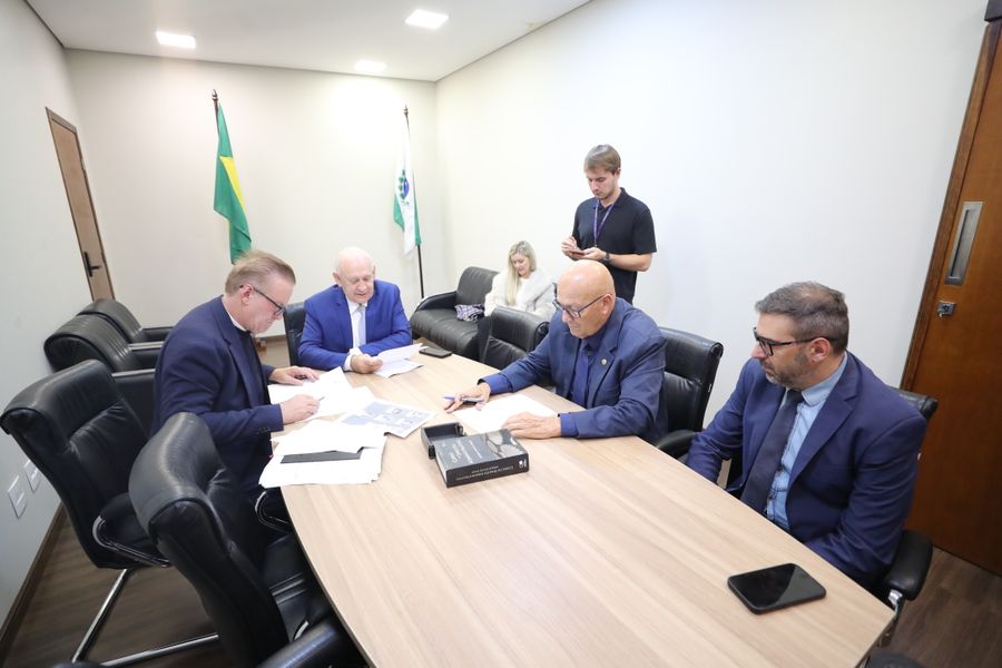 com min e energia 04052026