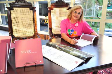 Livro com relatos sobre a luta contra o câncer é lançado na Assembleia Legislativa