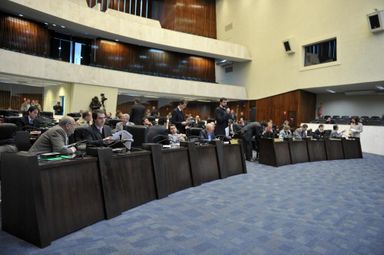 Assembleia aprova projeto que proíbe a cobrança de taxas extras de alunos com necessidades especiais