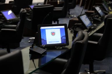 Deputados iniciam análise de projeto que cria normas para a sanitização de embarcações nos portos do Paraná