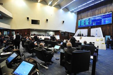 Deputados aprovam nove projetos de lei na sessão desta segunda-feira (3)