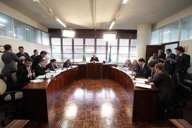 CCJ aprova emendas a projeto que antecipa eleição da Mesa da Assembleia